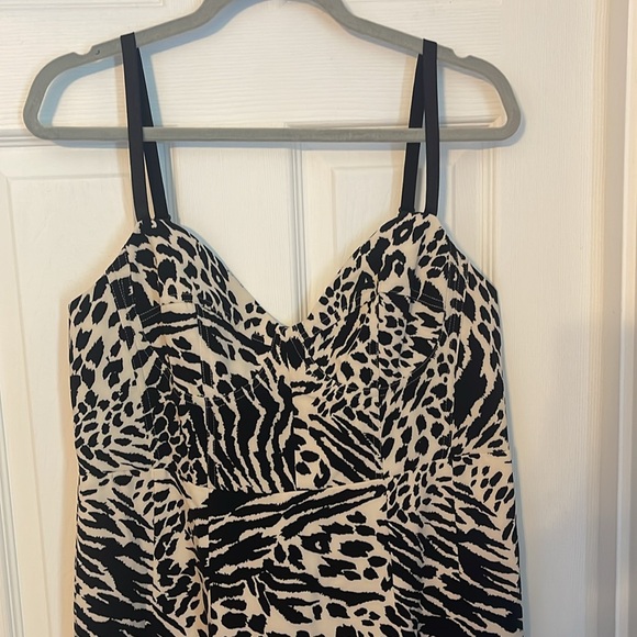 Sergio Hudson Bustier Midi Dress - Picture 2 of 12